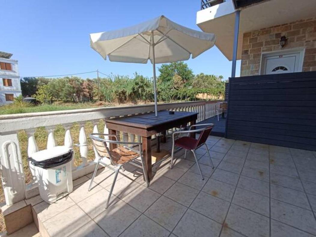 Laganas Beach Hotel Стая снимка